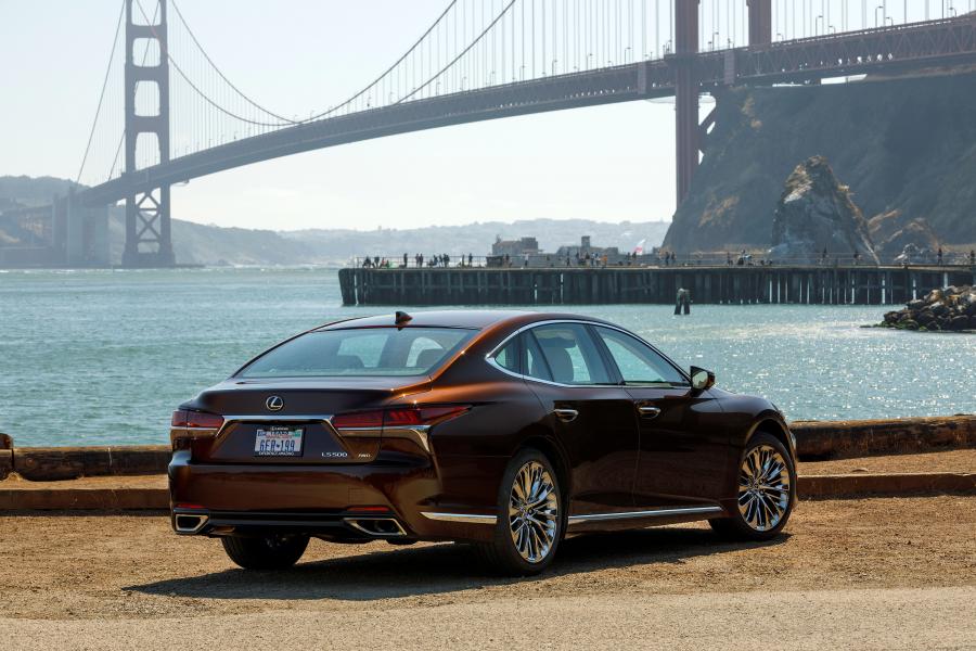  Lexus LS500h AWD 2017 года  (NA) (фото 30 из 96)